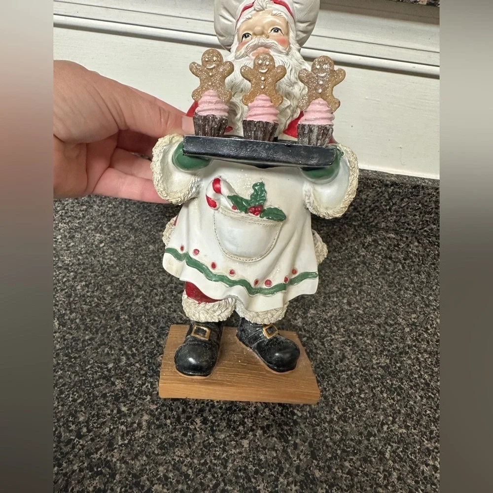 Santa Baking Gingerbread Cupcakes Statue Mr Claus Christmas Bakery